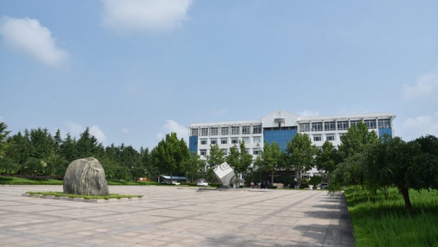 誠聘施工員2名